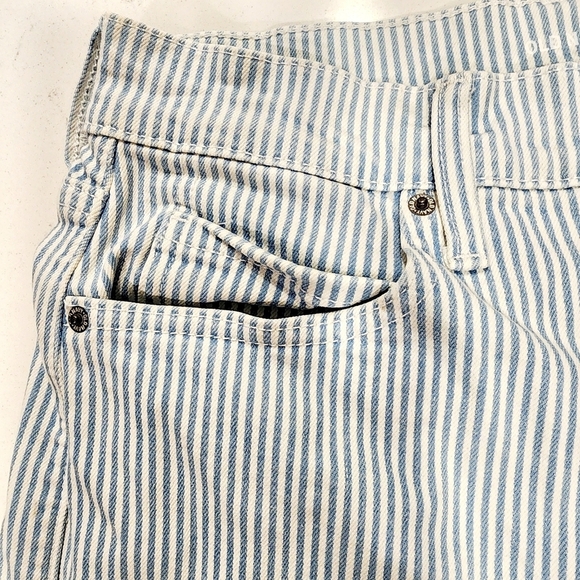 Old Navy Extra High Rise Jeans Women's 4 Sky Hi Straight Blue Striped Button Fly - Picture 7 of 16